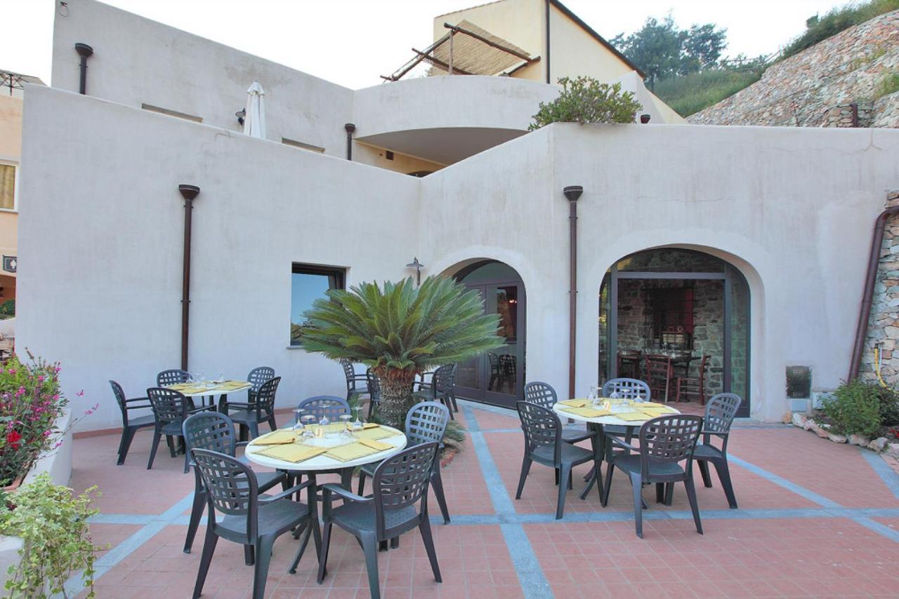 Il Villaggio Di Giuele Finale Ligure Exterior foto